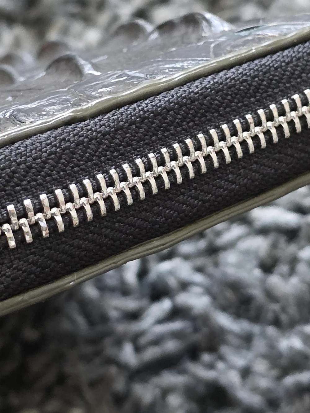 SRIRACHA Textured Croc-Embossed Zip Wallet - Gray